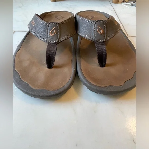 OluKai, men’s 11, brown leather and rubber flip flop sandals, beach vacation EUC - Picture 4 of 8